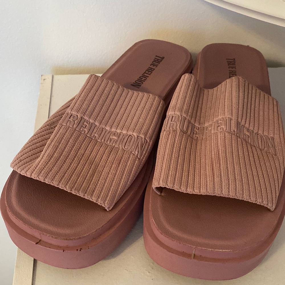 True Religion Slides